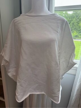 EUC Frank & Eileen Olive Capelet in White. One Sizez